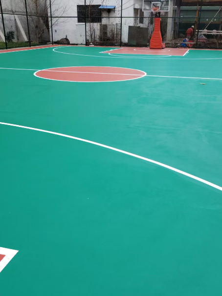 浮梁 球场长期使用易出现地面开裂